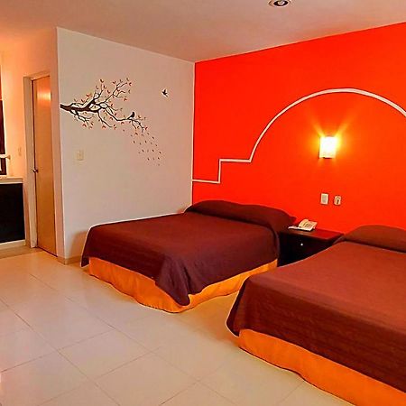 Hotel El Marques メリダ エクステリア 写真