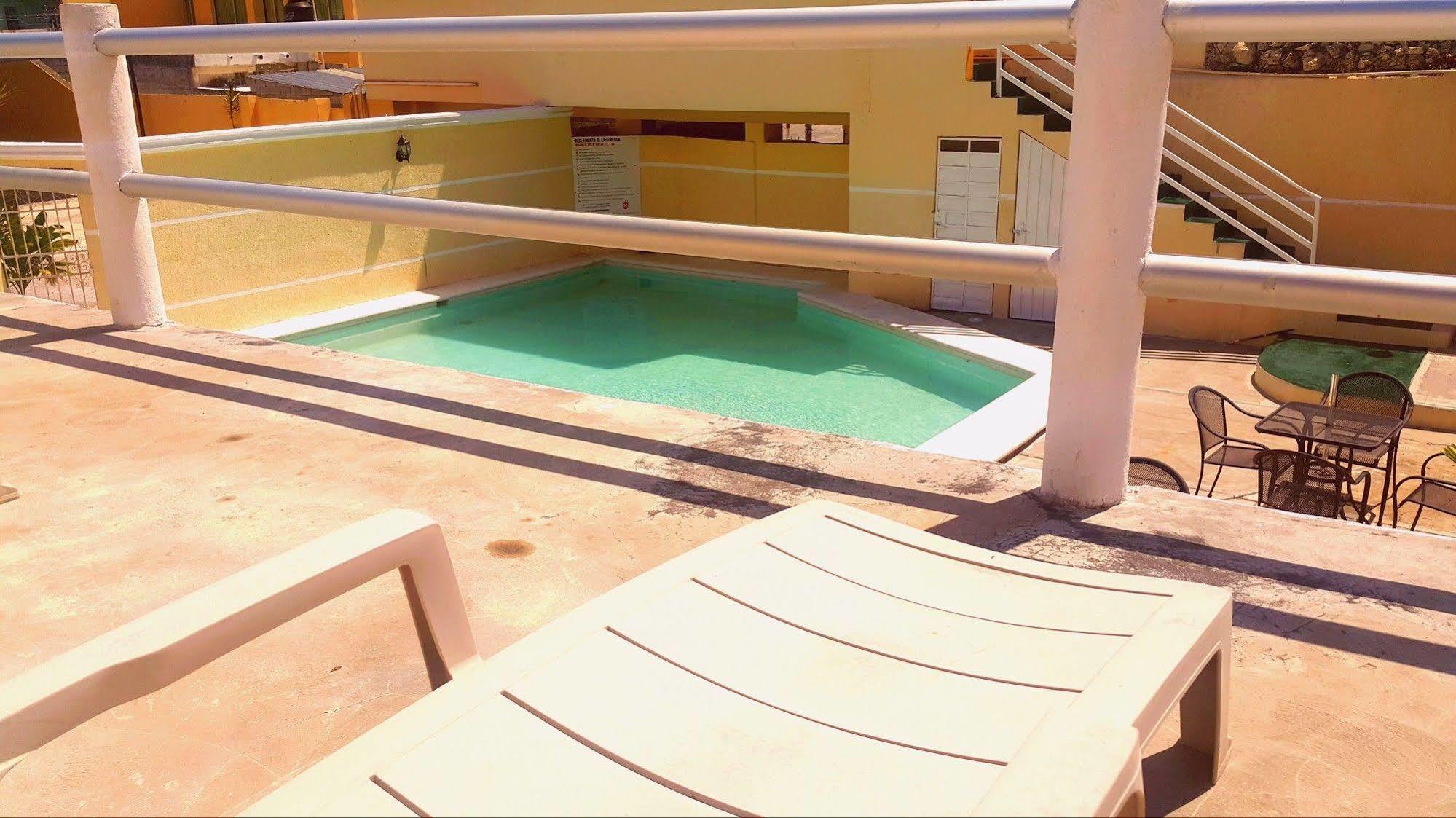 Hotel El Marques メリダ エクステリア 写真